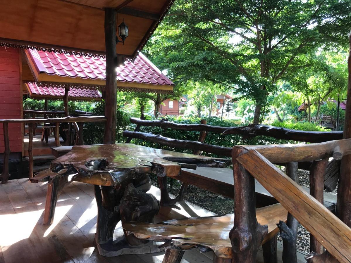 Baan Suan Sukjai Resort Chaiyaphum Exterior foto